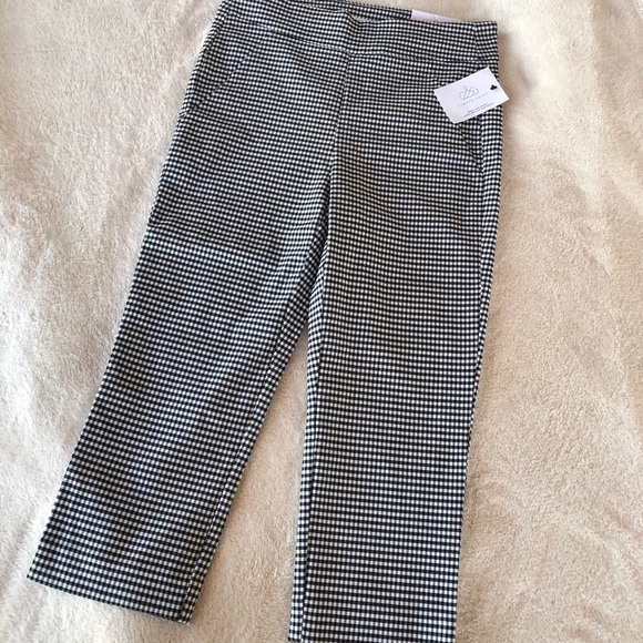 Stretchy capri RW&CO dress pant - Picture 5 of 6